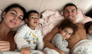 19 tați celebri și fericiți.