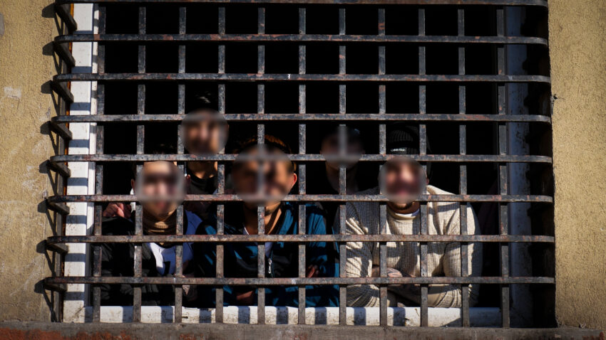 Copilărie după gratii. O zi la Tichilești, în centrul unde ajung minorii care ucid – VIDEO